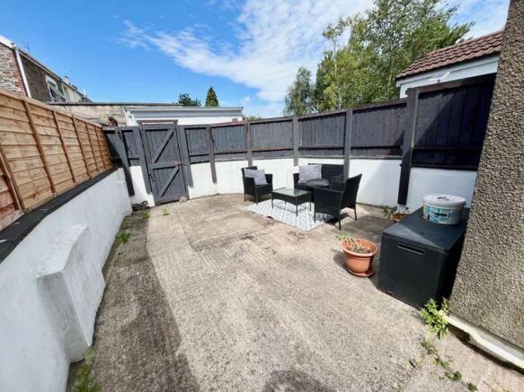 COURTYARD GARDEN