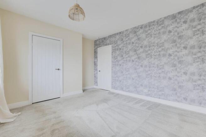 2 bed Semi-Detached for sale Image 10