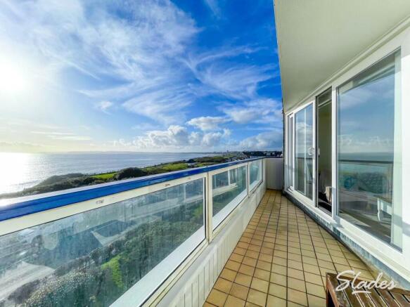 39 SBS BALCONY MAIN 