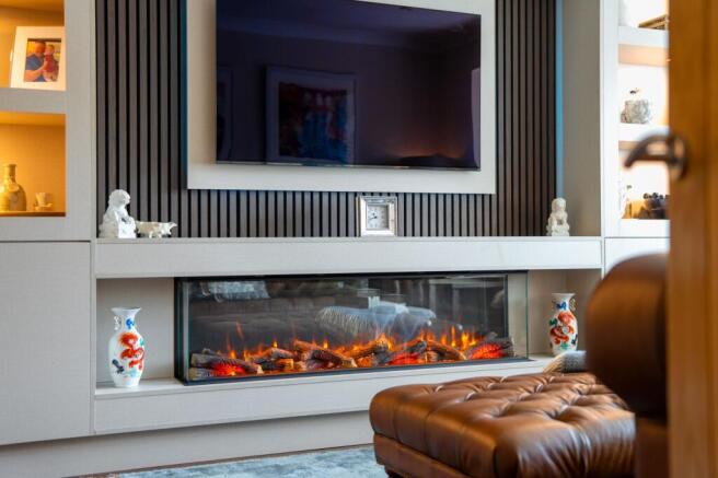 4 bed Detached to rent Image 6