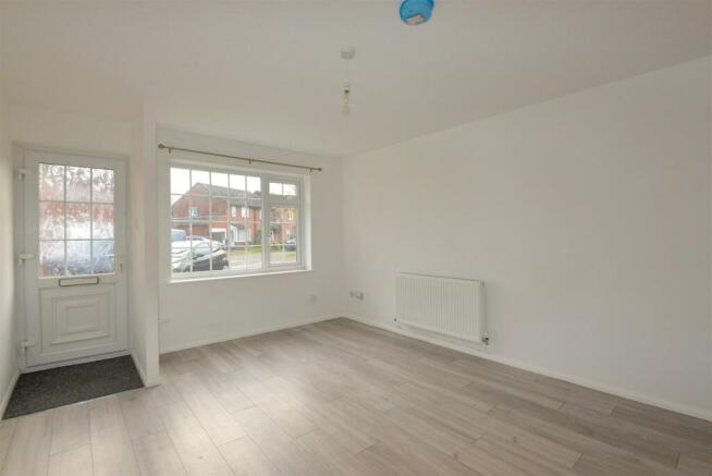 Living Room 1.jpg