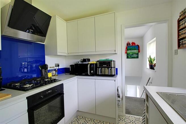 Kitchen (2).jpg