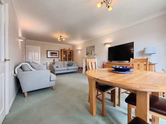 Living/Dining Room