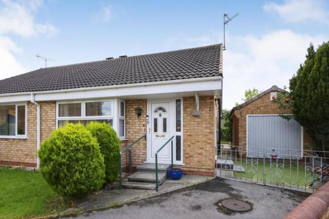 2 bed Semi-Detached Bungalow for sale in york
