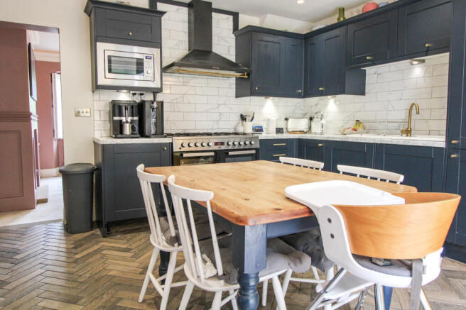 2 bed Terraced for sale Image 5