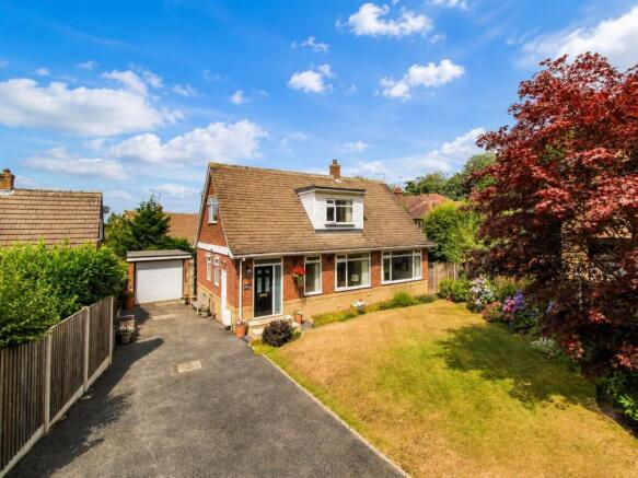 4 bed House for sale in wakefield