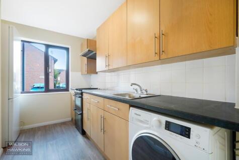 Betjeman Close, Pinner