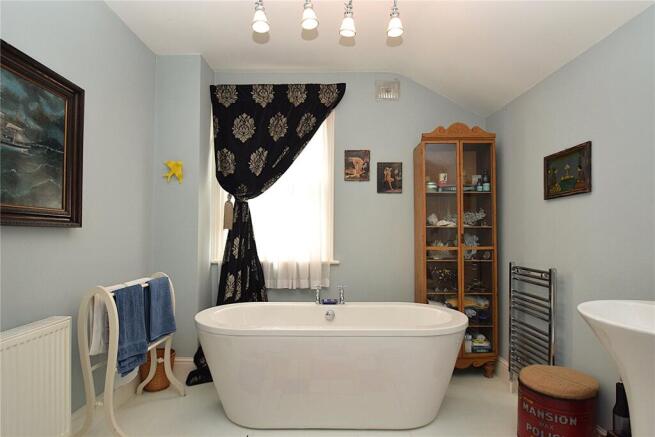 2 bed Terraced for sale Image 10