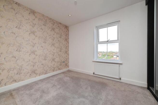 4 bed Semi-Detached for sale Image 10