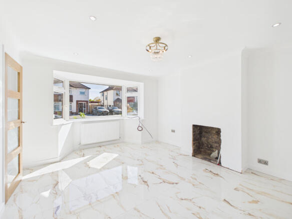 Haddon Drive, Woodley, RG5 4LU photo 4