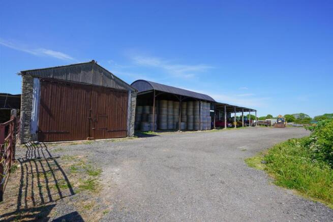 Dutch Barns & Storage