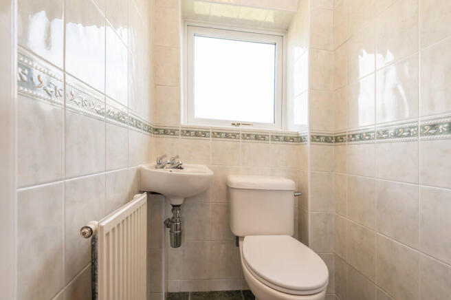 4 bed Detached for sale Image 12