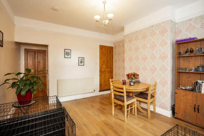 Done-6 (Large) - 2 bedroom terraced (house) at S