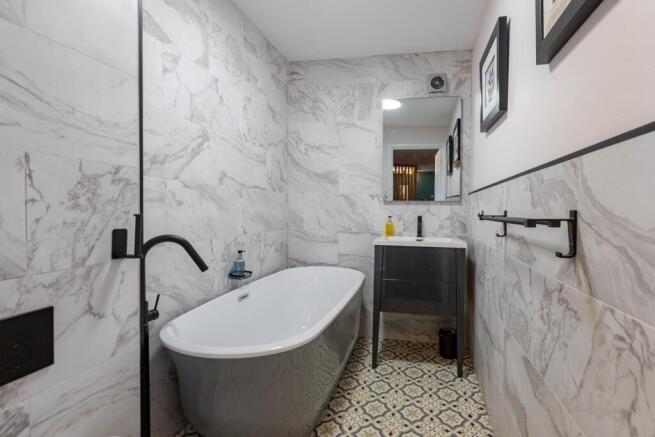 2 bed Mews for sale Image 9