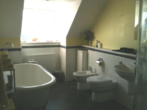 Photo 5