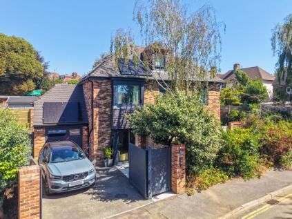 Lloyd Close, Hove, BN3