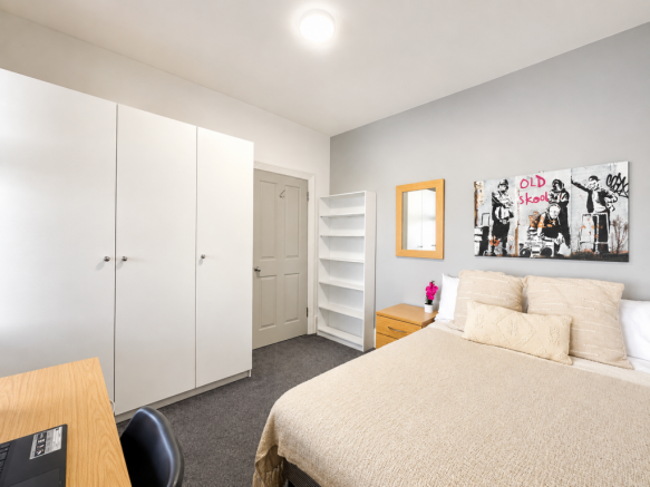 Bedroom 2.2