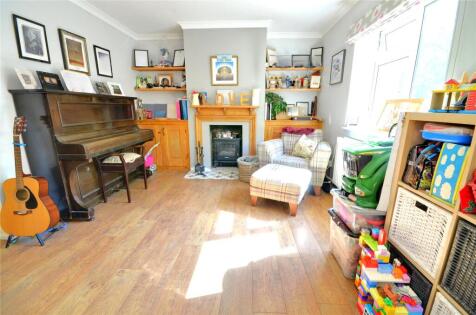 Beeches Mead, Hollow Lane, Dormansland, RH19