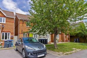 32, Squadron Drive, Northbrook, Worthing BN13 3SL
