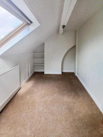 4 bed Flat to rent Image 8