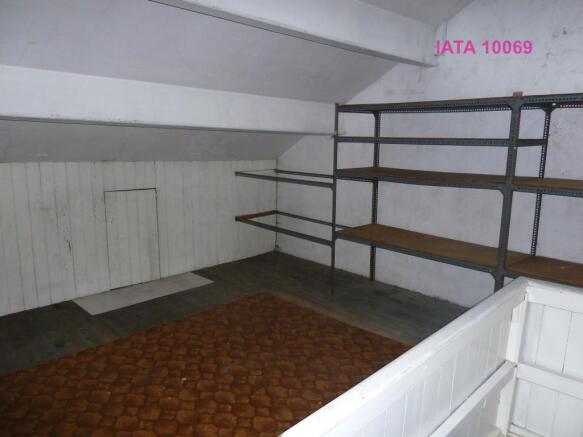 Photo 10