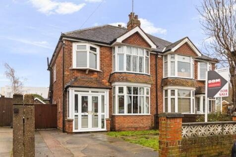 Roundway, Grimsby, DN34