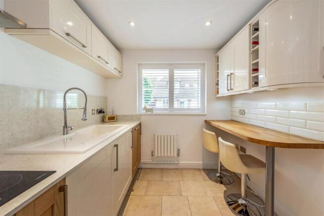Catherington Lane, Horndean photo 4
