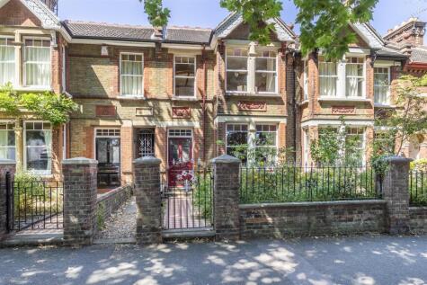 The Mall, Faversham, Kent, ME13 8JN