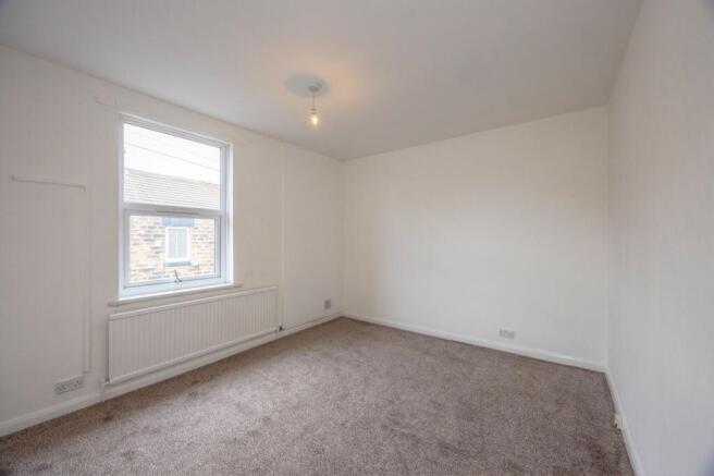 3 bed Terraced to rent Image 6