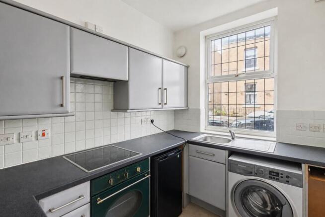 2 bed Terraced for sale Image 2