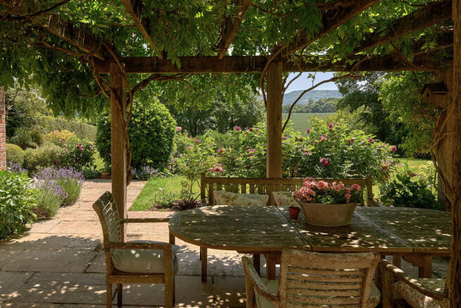 Pergola to View
