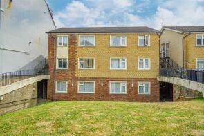 2, 3 11 Courtlands, West Hill Road, St. Leonards-on-sea TN38 0NA
