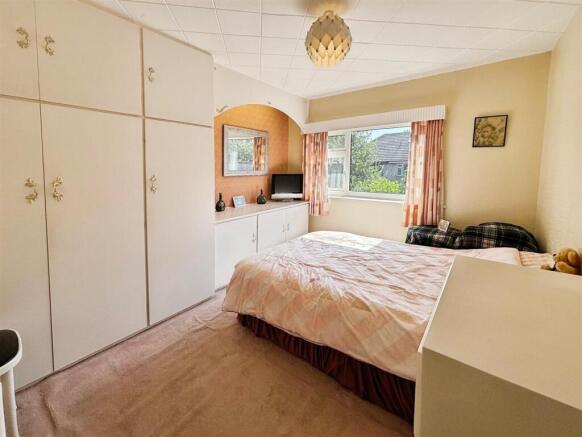 3 bed Semi-Detached for sale Image 11