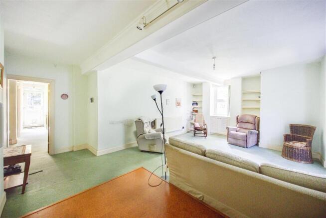 Living Room (2)