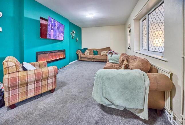 East Close, BB 5.jpg