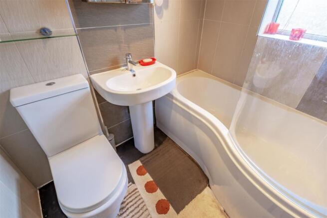 Bathroom_1-HDR copy.jpg