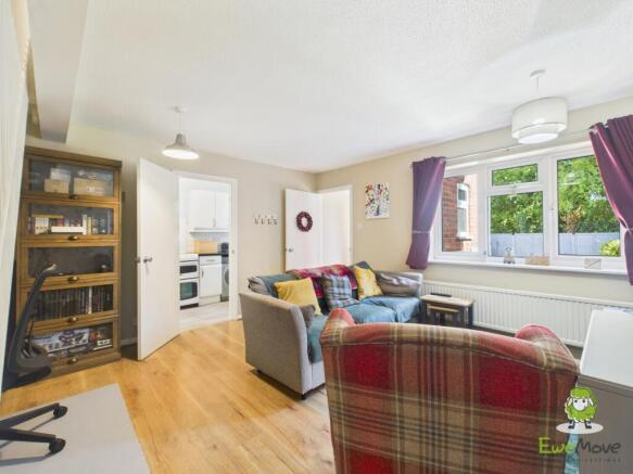 EweMove Estate Agents Basingstoke - Nursery Close 