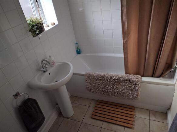 IMG bathroom.jpg