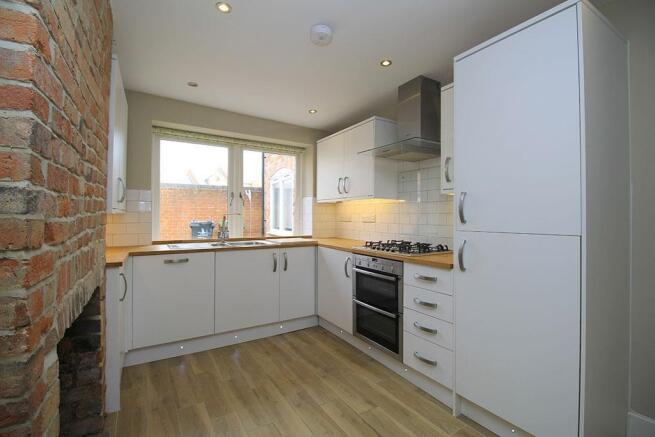 Kitchen (Main)