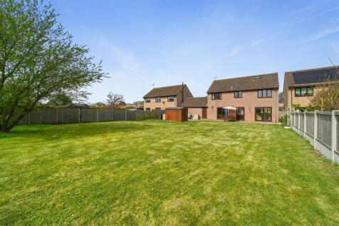 Fredricks Close, Wix, Manningtree