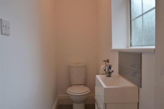 D/STRS TOILET