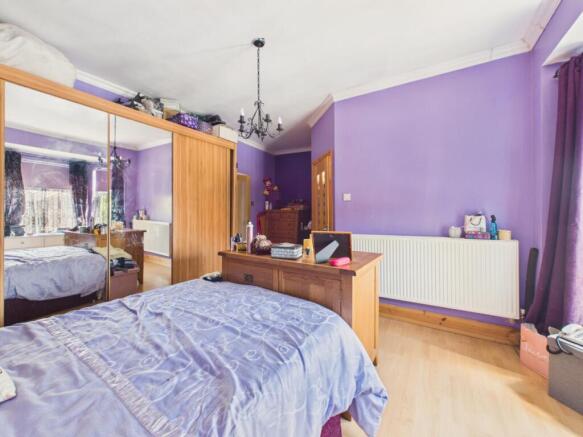 5 bed Terraced for sale Image 11