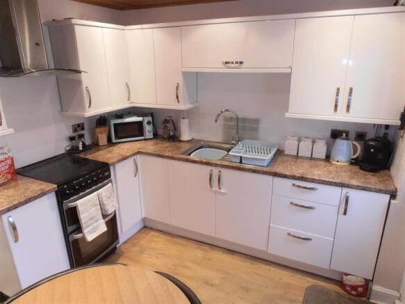 BREAKFAST KITCHEN