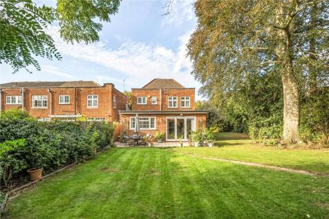Azalea Walk, Pinner
