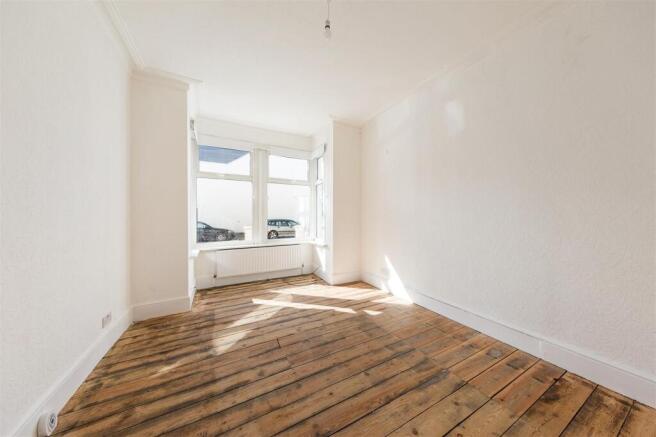 Dawlish Road, E10