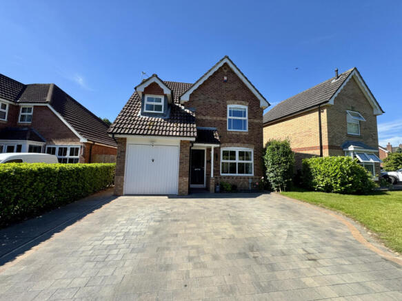 3 Bedroom Detached House - For Sale