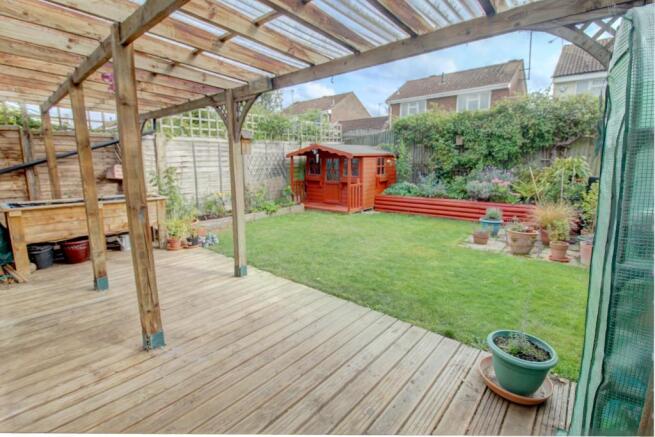 Yopa - Paddock Drive, Chelmsford, CM1 (24)