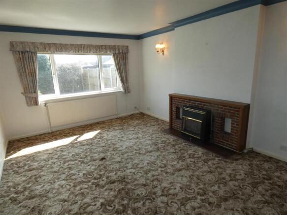 Lounge/Sitting Room