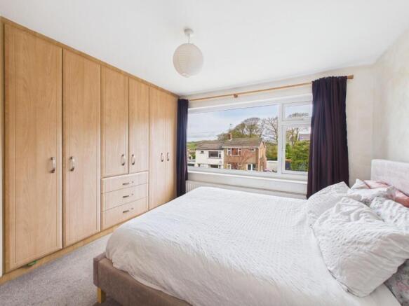 3 bed Semi-Detached for sale Image 11