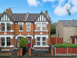 38, Scholars Road, London E4 7HH